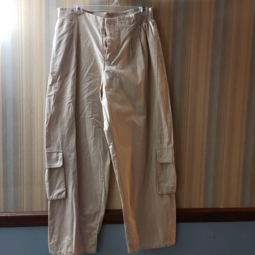 Lightweight cargo pants